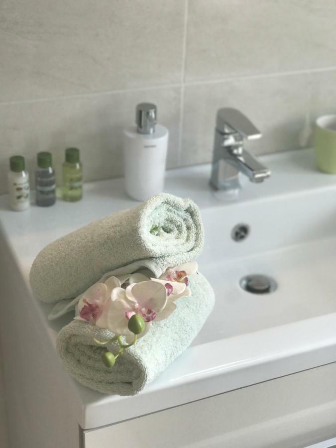 Apartmani Fortuna 鲁巴达 外观 照片