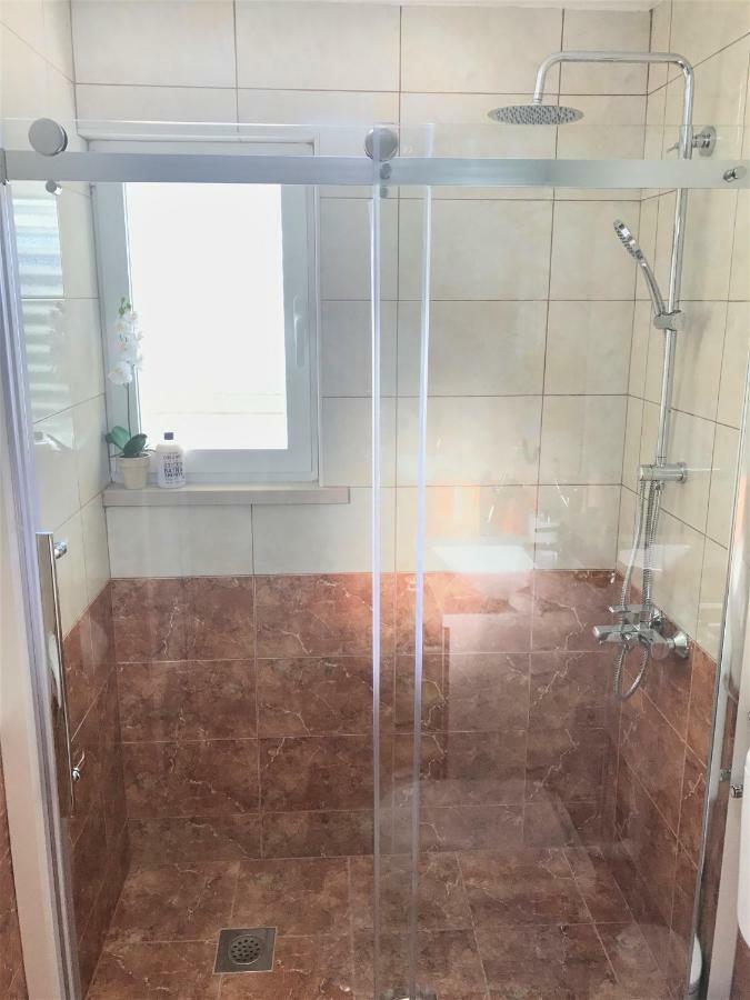 Apartmani Fortuna 鲁巴达 外观 照片