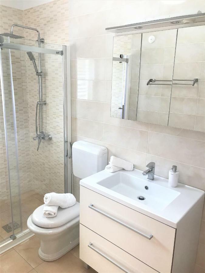 Apartmani Fortuna 鲁巴达 外观 照片